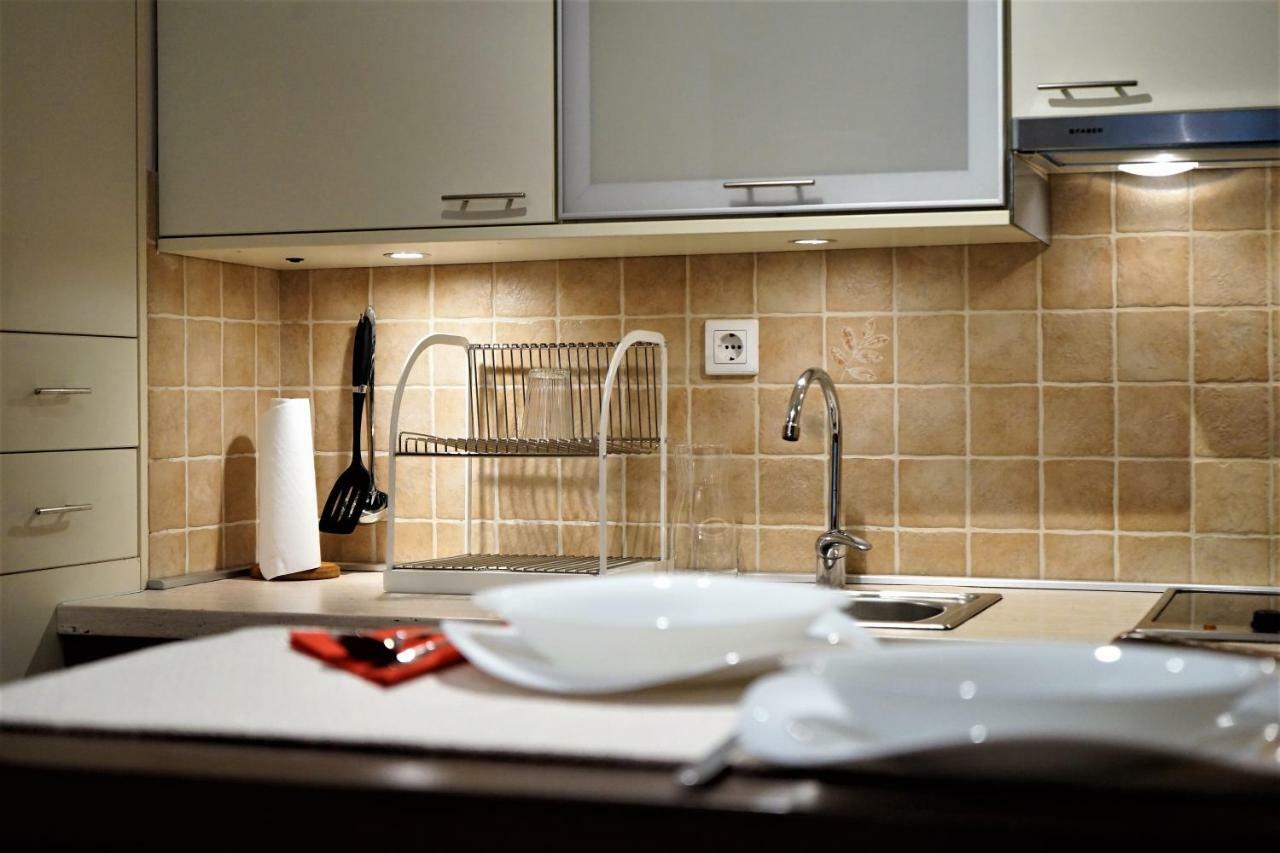 Momo'S Studio Apartment 자그레브 외부 사진