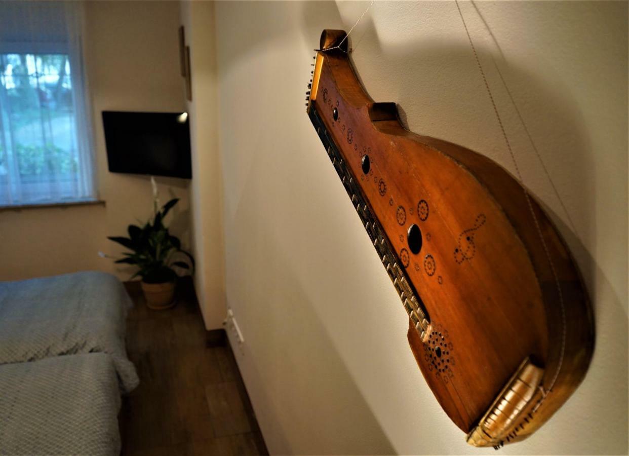 Momo'S Studio Apartment 자그레브 외부 사진